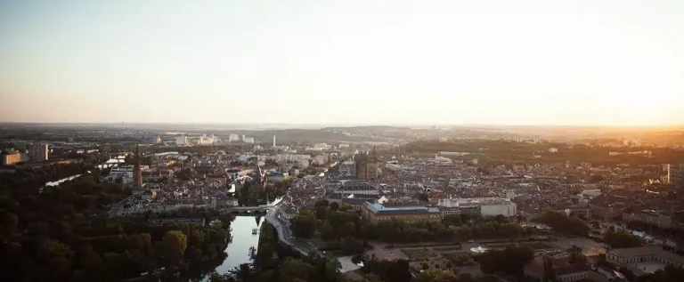 Vue de la ville et des logements concernés par l'audit énergétique à Metz
