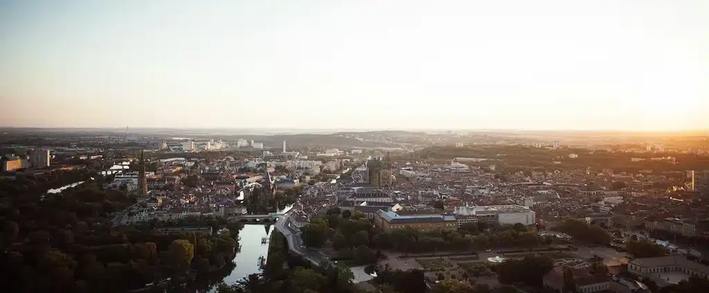 Vue de la ville et des logements concernés par l'audit énergétique à Metz