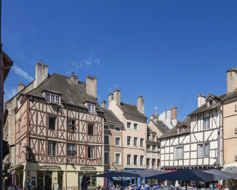 Bâtiments à Chalon-sur-Saône pouvant solliciter des aides à la rénovation énergétique en Saône-et-Loire