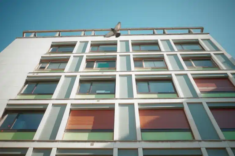 Immeuble d'habitation à Saint-Étienne concerné par les aides à la rénovation énergétique dans la Loire (42)